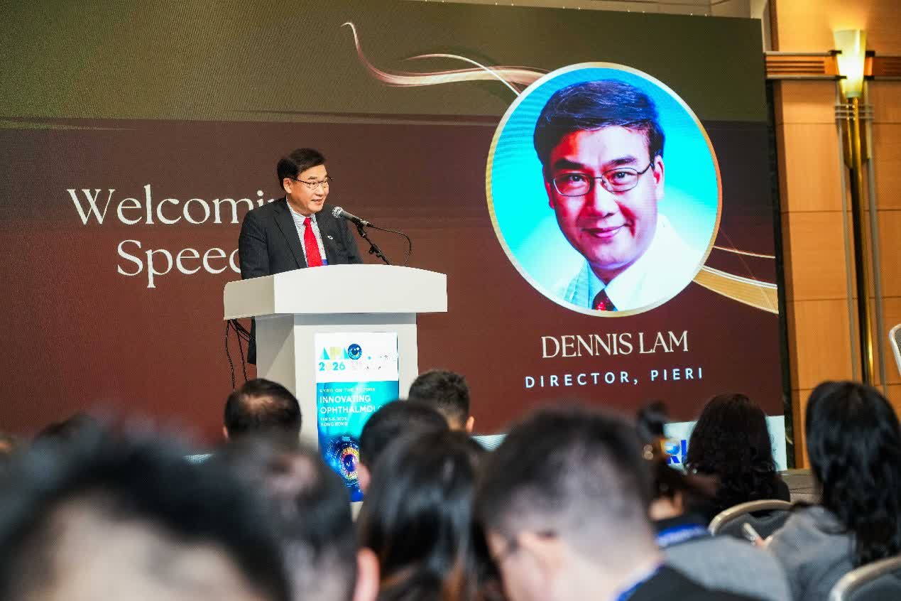 Professor Dennis Lam, Director of PIERI, delivering the welcoming speech at a PIERI symposium.